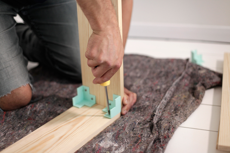 家具組裝DIY工具包產品品牌形象塑造，讓家具組裝觸手可及